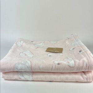 Deborah Connolly Bath Towels Swans Pink White Velour Soft Cotton Set of 2 NEW